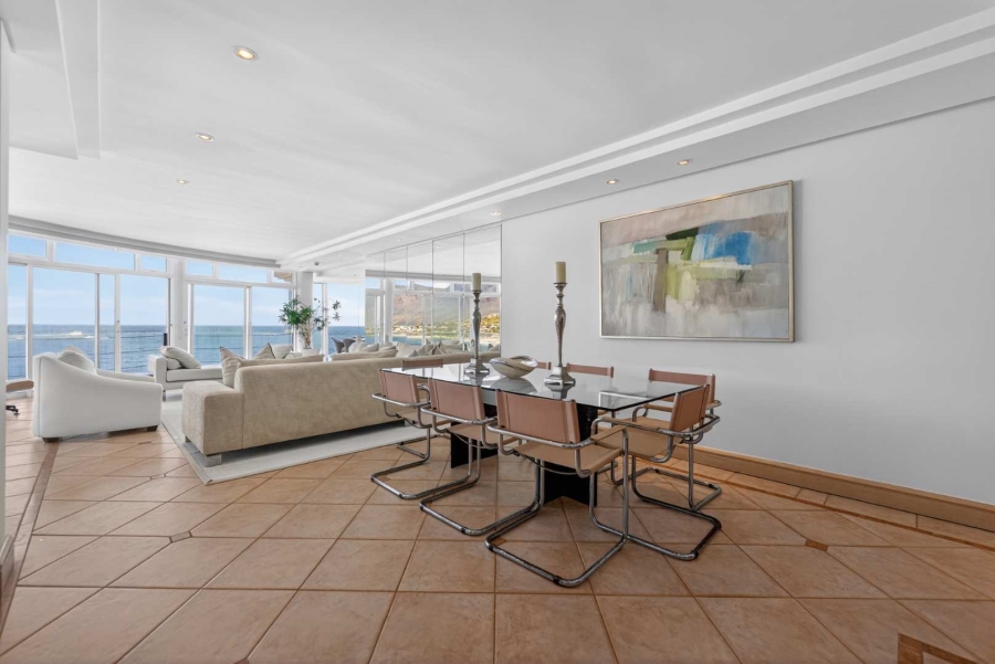 3 Bedroom Property for Sale in Clifton Western Cape